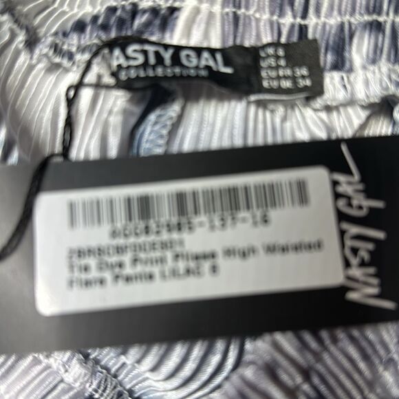 NWT Nasty Gal Tie Dye Print Plisse High Waisted Flare Pants - Picture 12 of 12